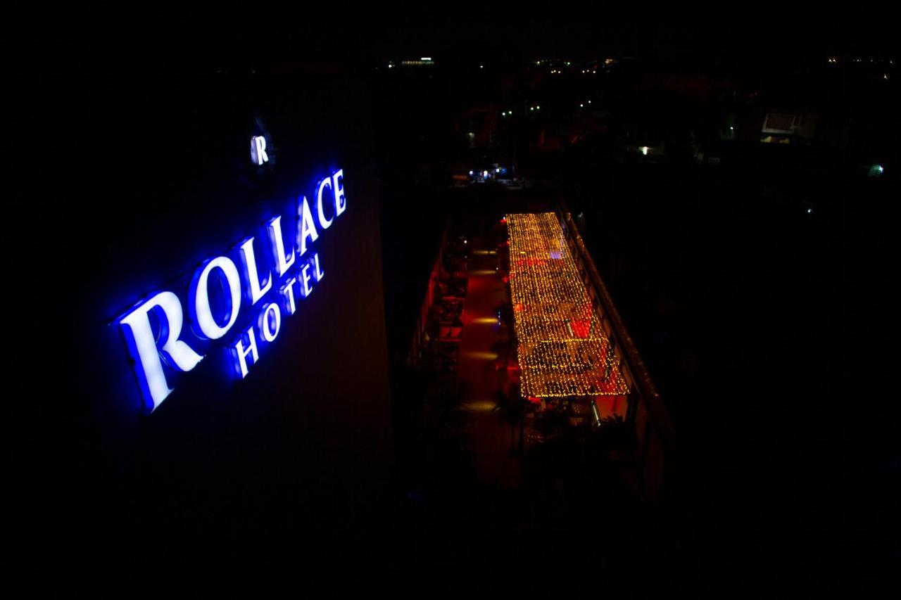 Rollace Hotel Ikeja Esterno foto